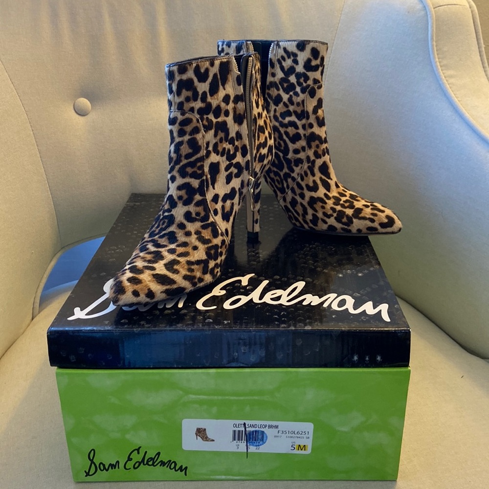 Sam Edelman size 5 leopard heeled booties EUC